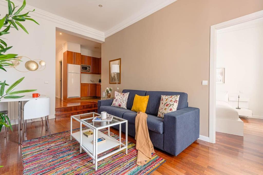 Bright Apartment In Gran Via With Balconies Inf2Iz3 마드리드 외부 사진